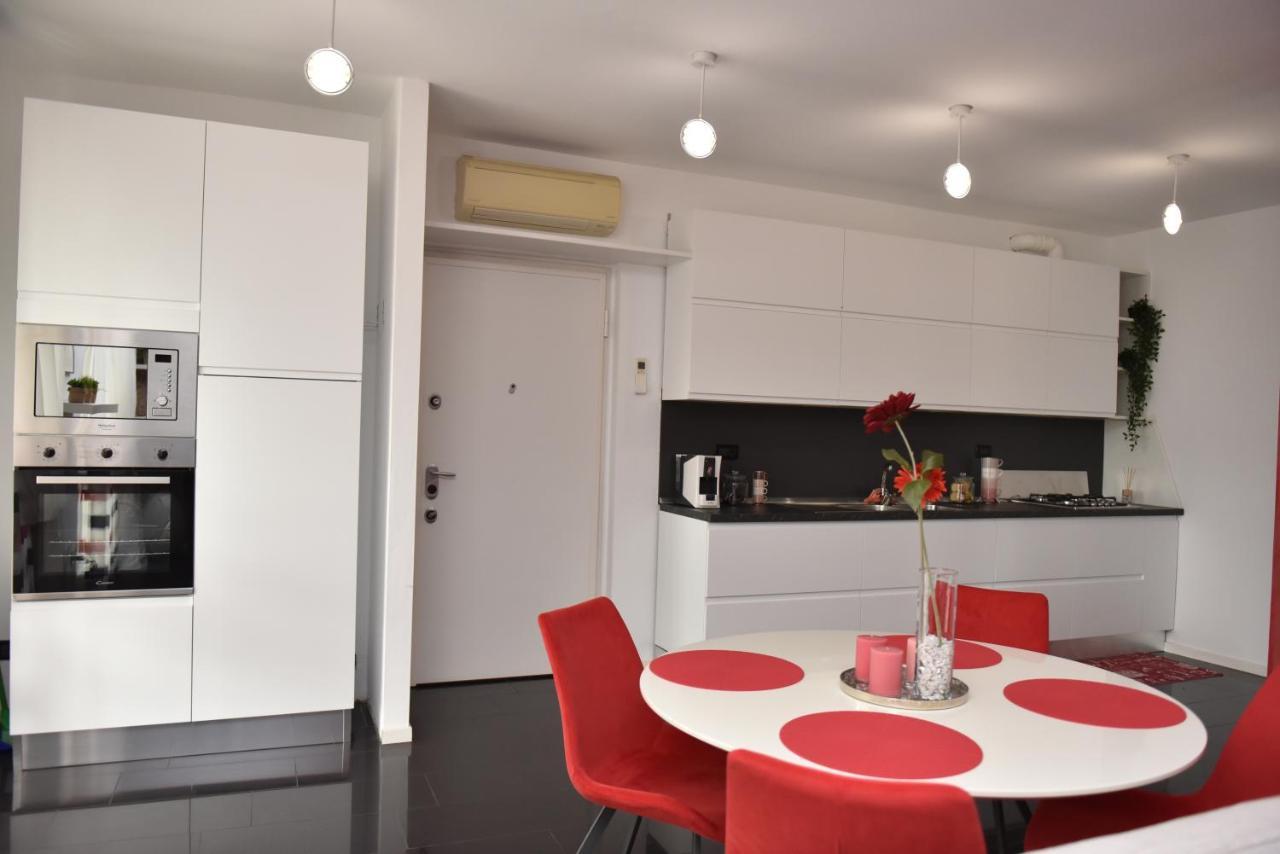 Design & Comfort A Romano Di L. Романо ди Ломбардия Екстериор снимка