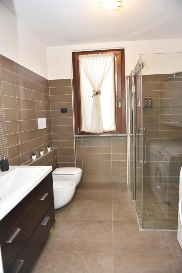 Design & Comfort A Romano Di L. Романо ди Ломбардия Екстериор снимка